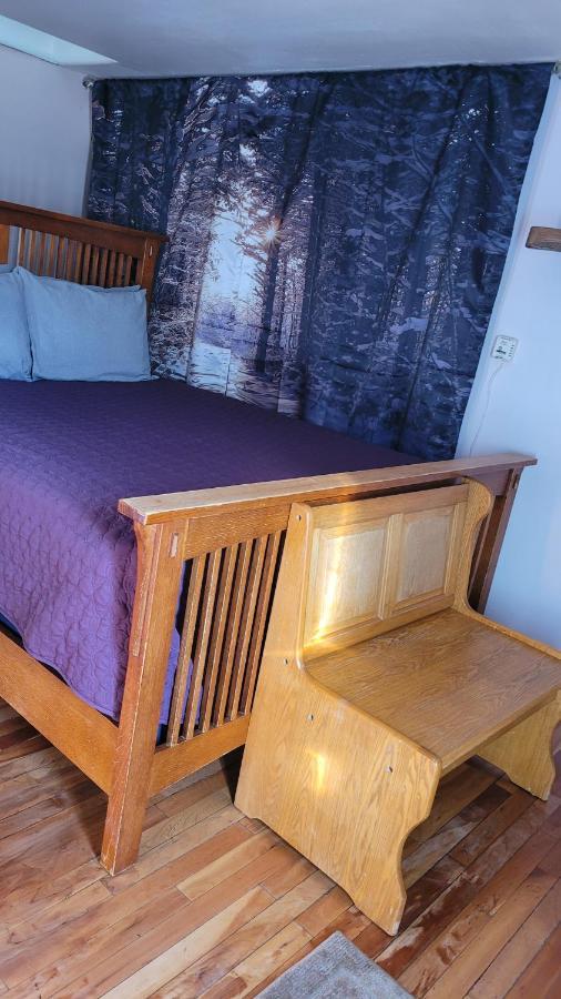 Angel Cottage With A Sauna Or The Cozy With A Jacuzzi Tub, Both Are Studios With A View Of Mount Shasta Exterior photo