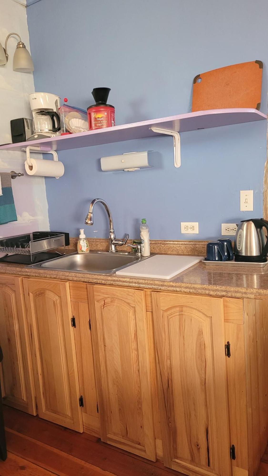 Angel Cottage With A Sauna Or The Cozy With A Jacuzzi Tub, Both Are Studios With A View Of Mount Shasta Room photo